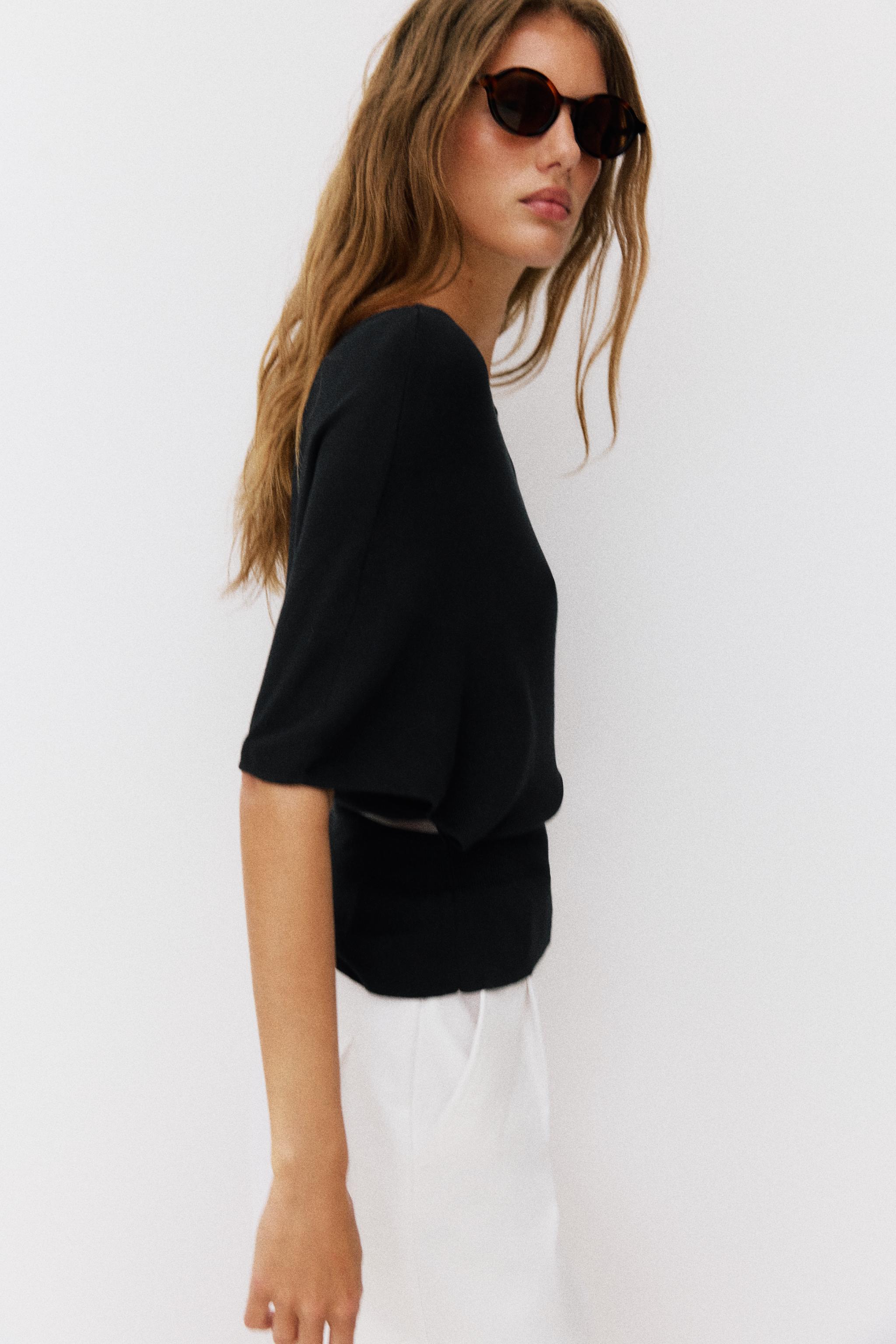 BELTED KNIT TOP